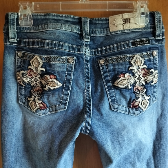 Miss Me Denim - Miss Me Chloe Boot Cut Jeans with Cross Embroidery & Rhinestone Detail Size 28